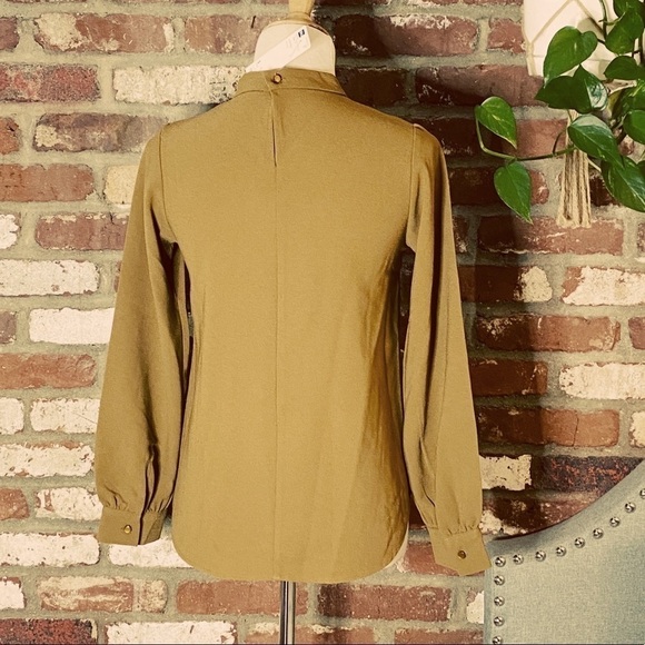 Mock neck caramel brown long sleeve blouse NWT size small - Picture 5 of 6